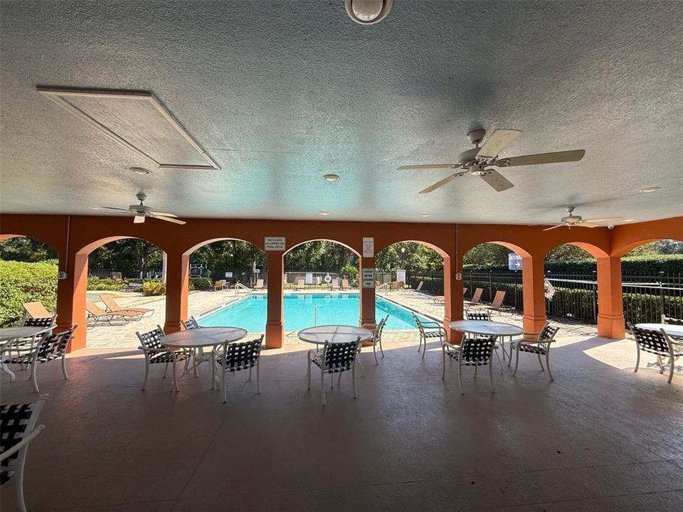 For Rent: $2,450 (4 beds, 2 baths, 1923 Square Feet)