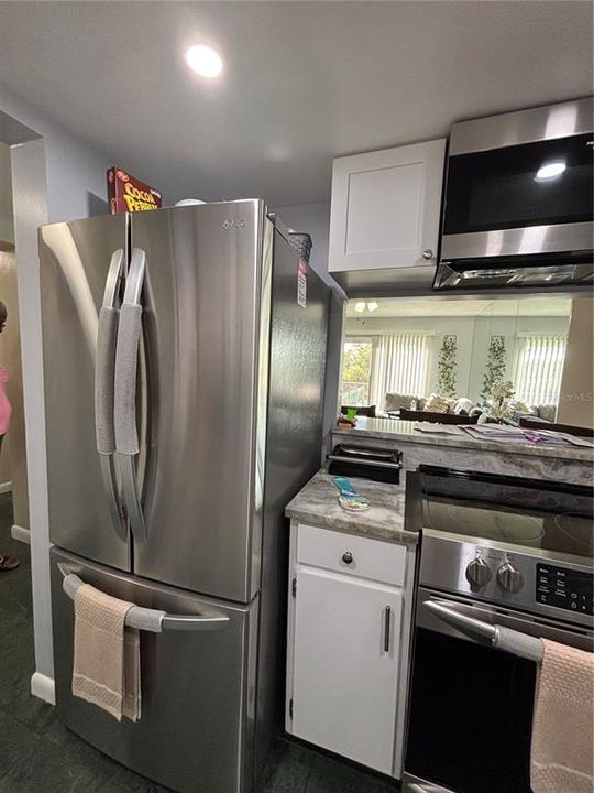 На продажу: $145,000 (2 спален, 2 ванн, 1094 Квадратных фут)