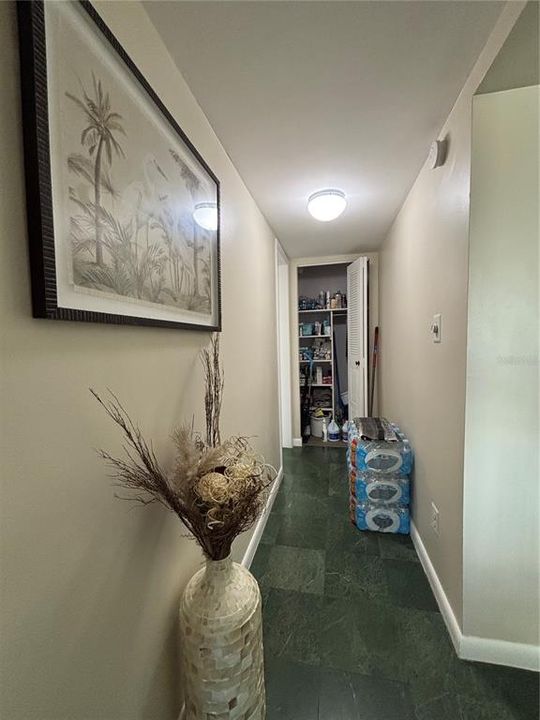 На продажу: $145,000 (2 спален, 2 ванн, 1094 Квадратных фут)