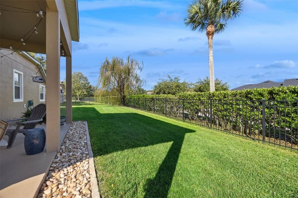 待售: $650,000 (4 贝兹, 2 浴室, 2561 平方英尺)