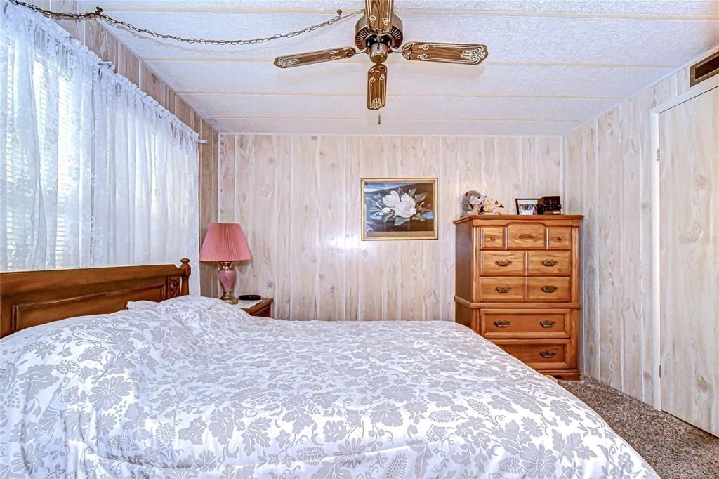 For Sale: $140,000 (2 beds, 2 baths, 1539 Square Feet)