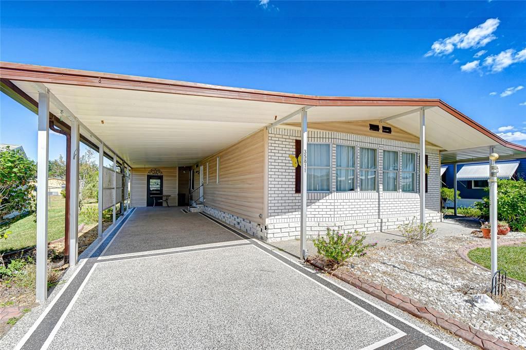 For Sale: $140,000 (2 beds, 2 baths, 1539 Square Feet)