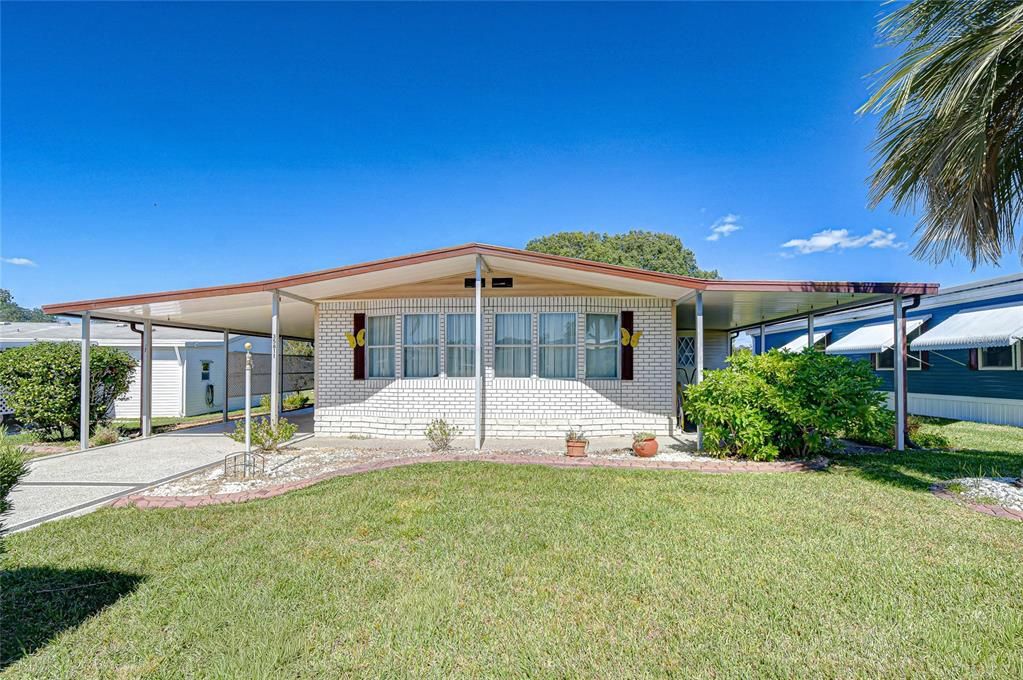 For Sale: $140,000 (2 beds, 2 baths, 1539 Square Feet)