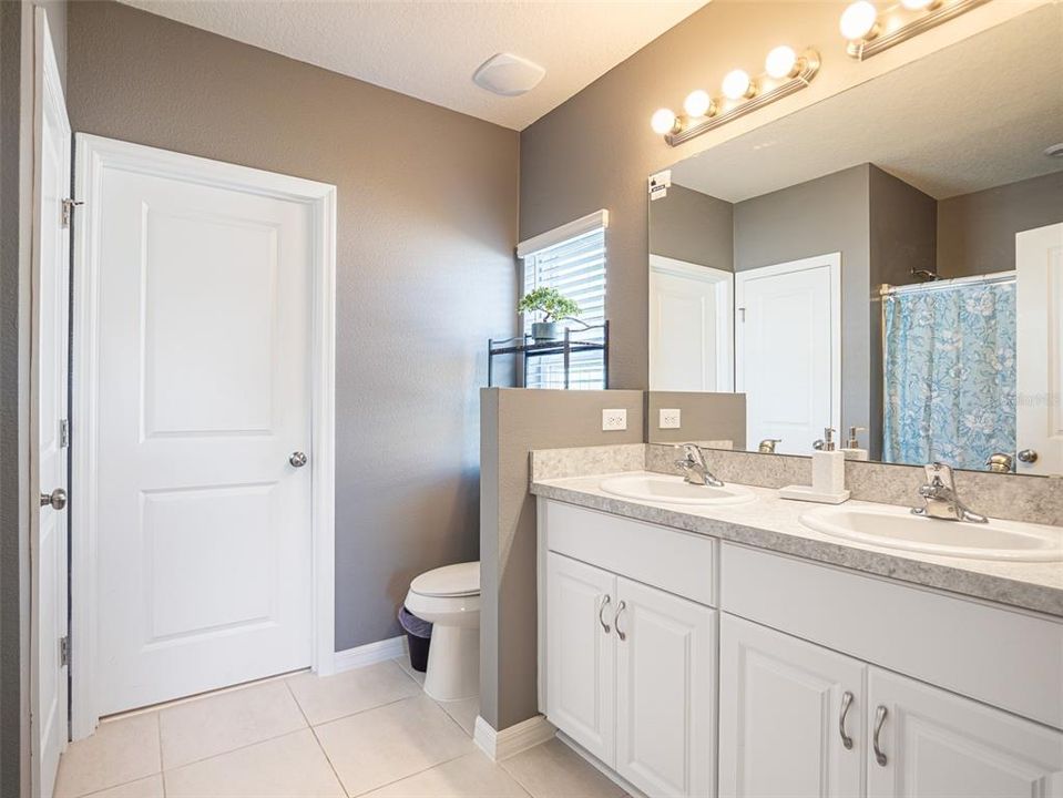 For Sale: $339,500 (3 beds, 2 baths, 1540 Square Feet)