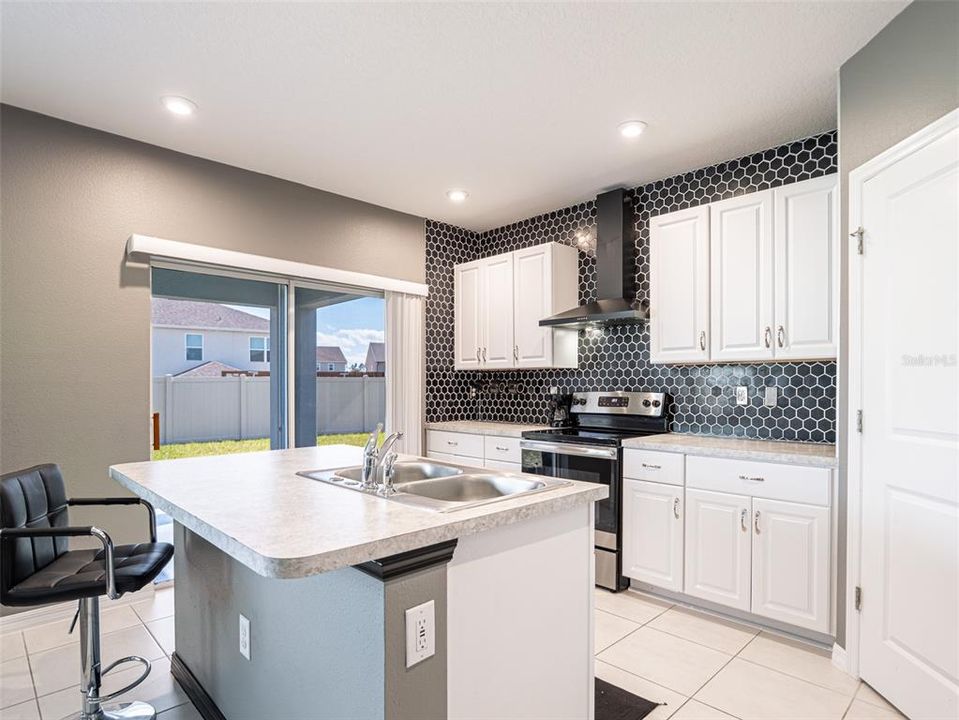 For Sale: $339,500 (3 beds, 2 baths, 1540 Square Feet)