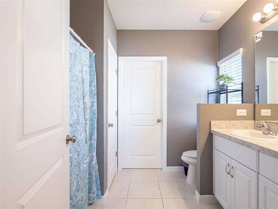 For Sale: $339,500 (3 beds, 2 baths, 1540 Square Feet)