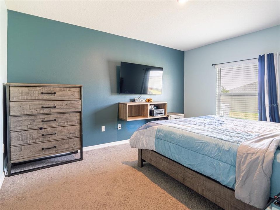 For Sale: $339,500 (3 beds, 2 baths, 1540 Square Feet)