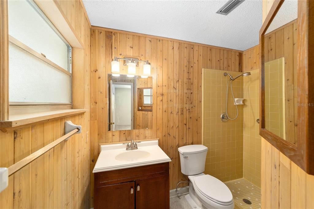 В аренду: $2,250 (3 спален, 2 ванн, 1672 Квадратных фут)