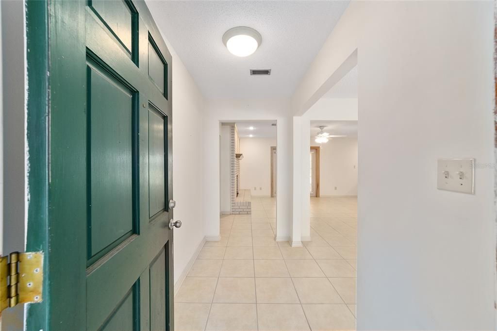 В аренду: $2,250 (3 спален, 2 ванн, 1672 Квадратных фут)