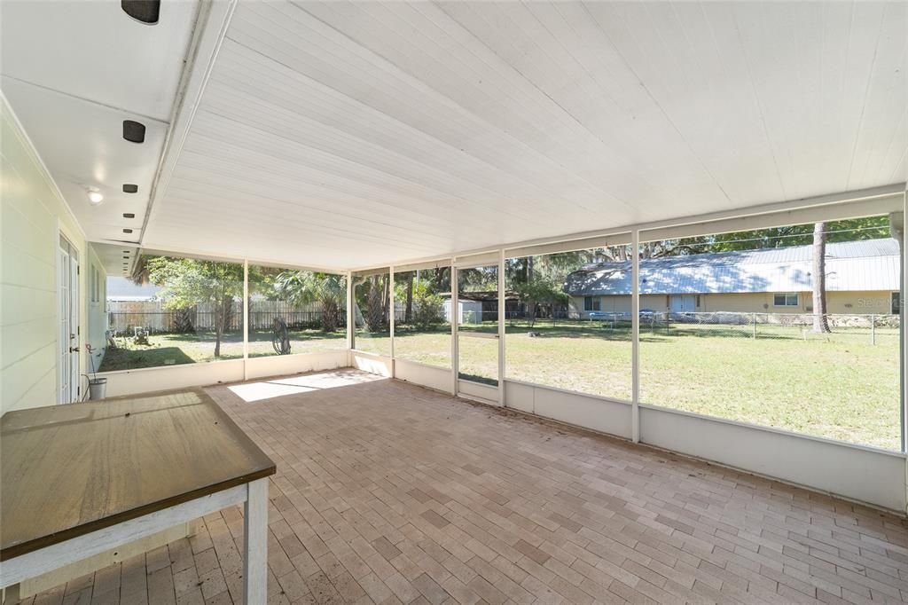 В аренду: $2,250 (3 спален, 2 ванн, 1672 Квадратных фут)