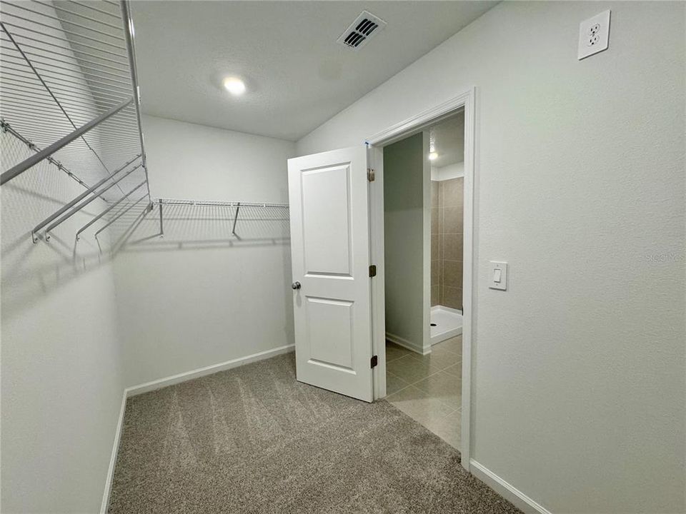 Active With Contract: $2,300 (5 beds, 2 baths, 2112 Square Feet)