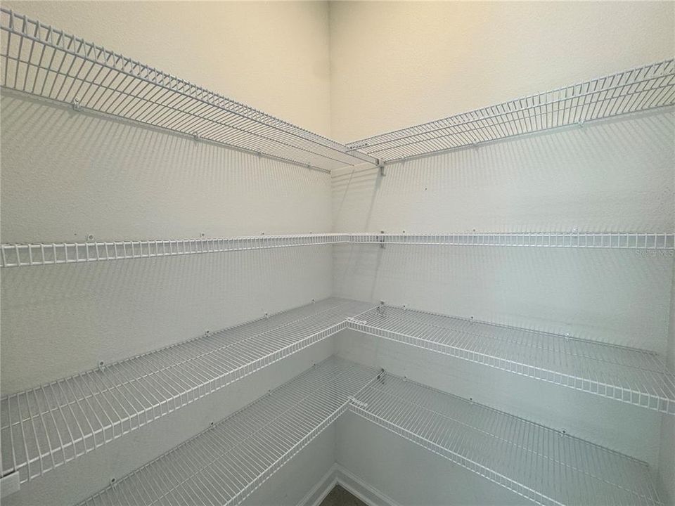 Active With Contract: $2,300 (5 beds, 2 baths, 2112 Square Feet)