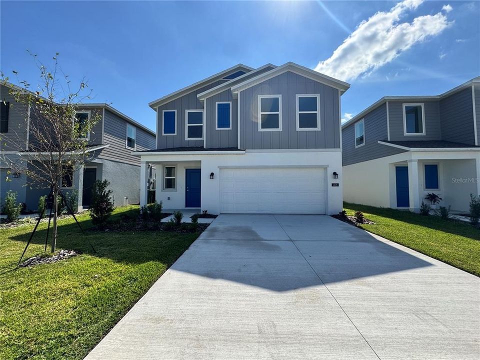 Active With Contract: $2,300 (5 beds, 2 baths, 2112 Square Feet)