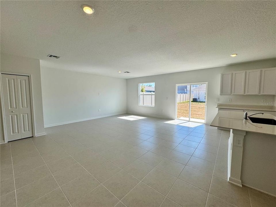 Active With Contract: $2,300 (5 beds, 2 baths, 2112 Square Feet)