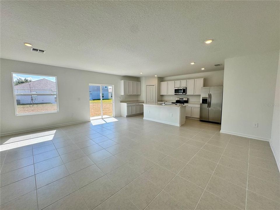 Active With Contract: $2,300 (5 beds, 2 baths, 2112 Square Feet)