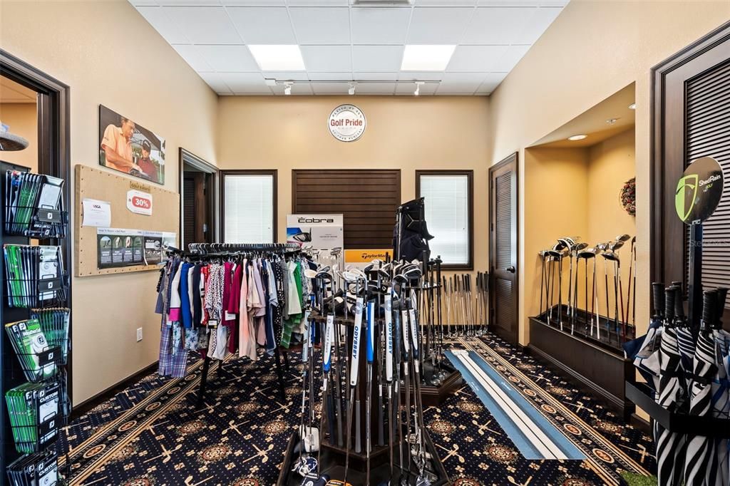 На продажу: $299,500 (3 спален, 2 ванн, 1873 Квадратных фут)