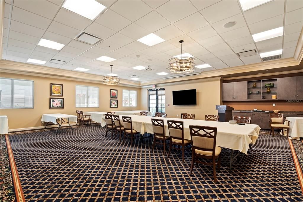 На продажу: $299,500 (3 спален, 2 ванн, 1873 Квадратных фут)