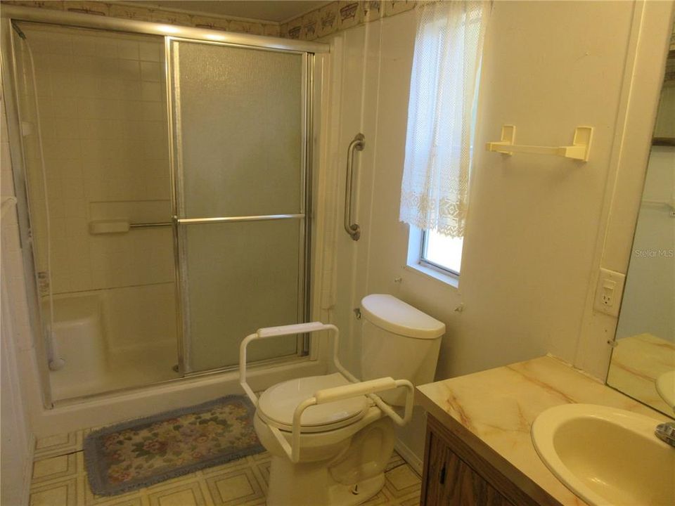 Active With Contract: $85,000 (2 beds, 2 baths, 1050 Square Feet)