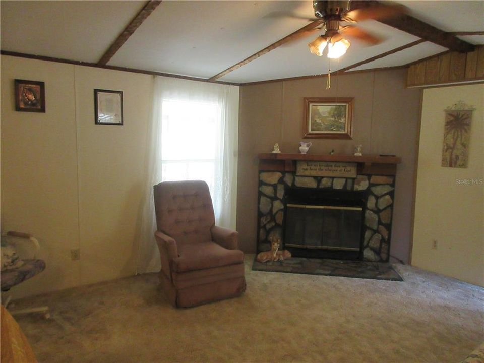 Active With Contract: $85,000 (2 beds, 2 baths, 1050 Square Feet)