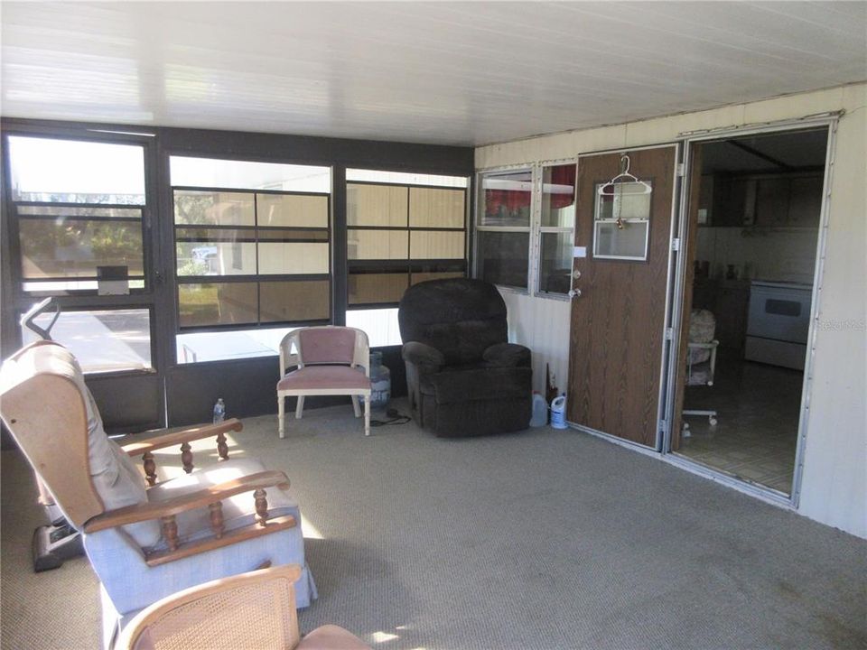 Active With Contract: $85,000 (2 beds, 2 baths, 1050 Square Feet)