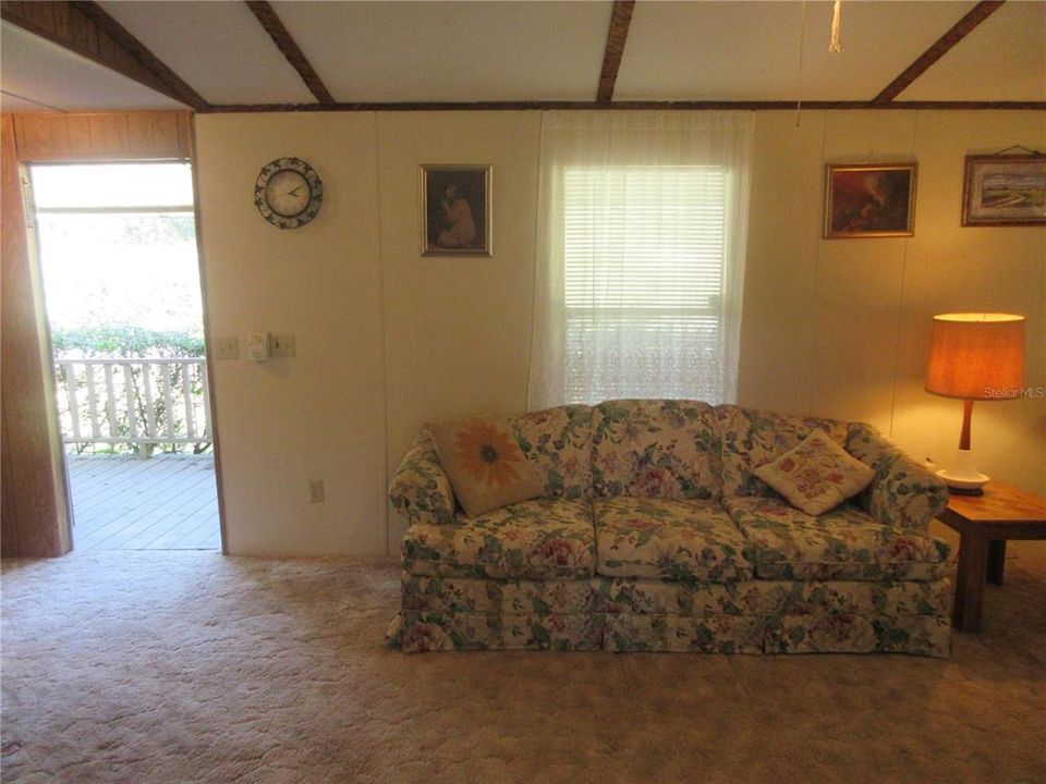 Active With Contract: $85,000 (2 beds, 2 baths, 1050 Square Feet)