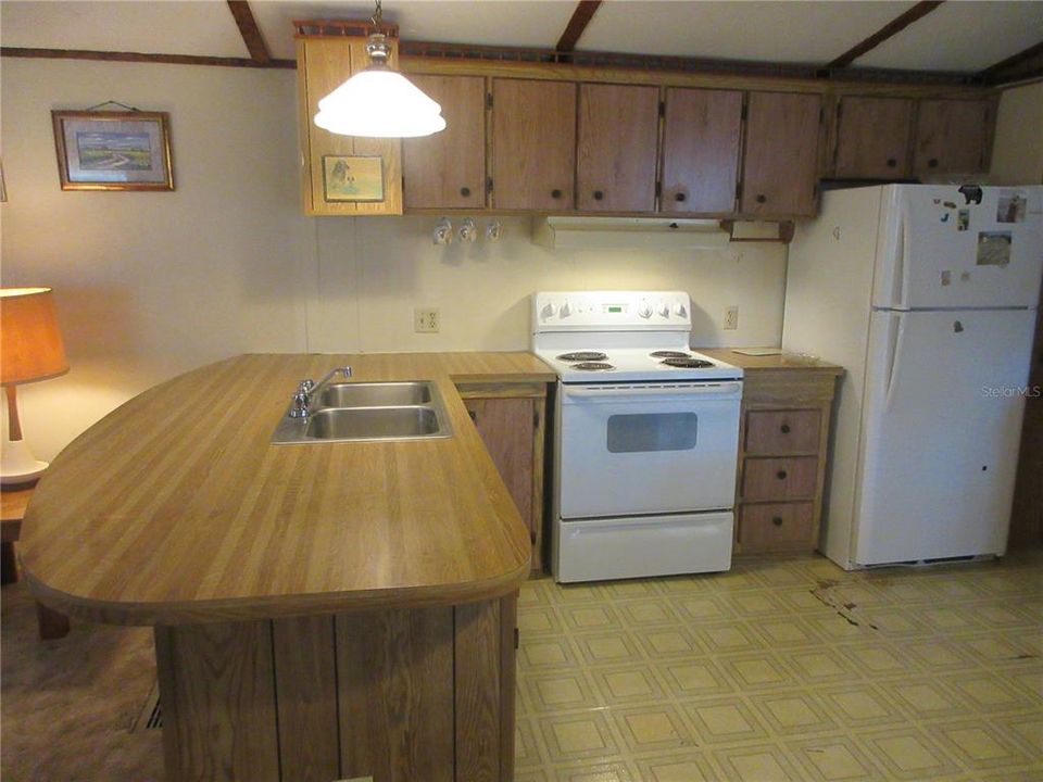 Active With Contract: $85,000 (2 beds, 2 baths, 1050 Square Feet)