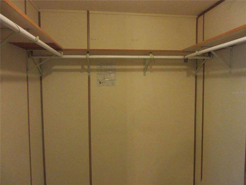 Active With Contract: $85,000 (2 beds, 2 baths, 1050 Square Feet)