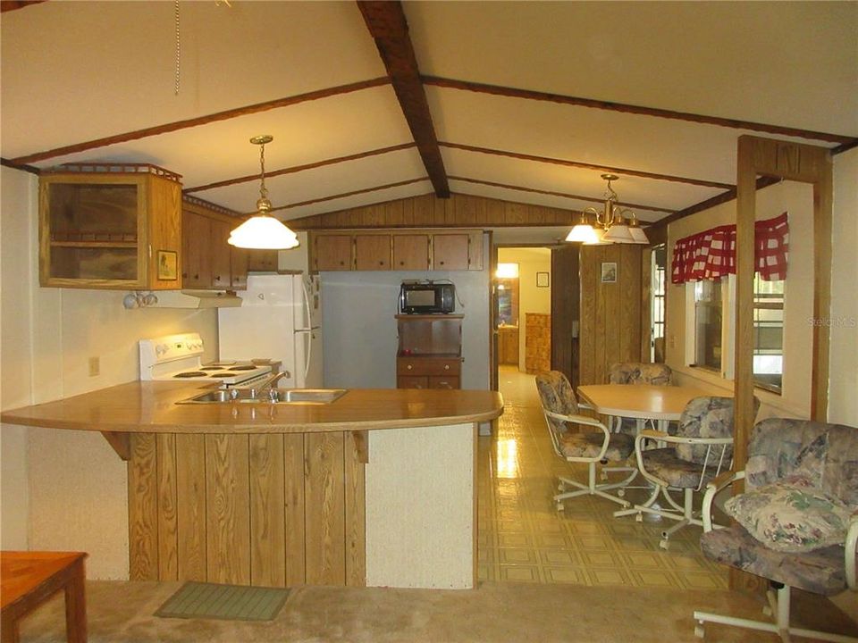 Active With Contract: $85,000 (2 beds, 2 baths, 1050 Square Feet)