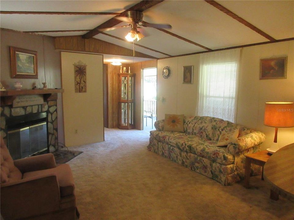 Active With Contract: $85,000 (2 beds, 2 baths, 1050 Square Feet)