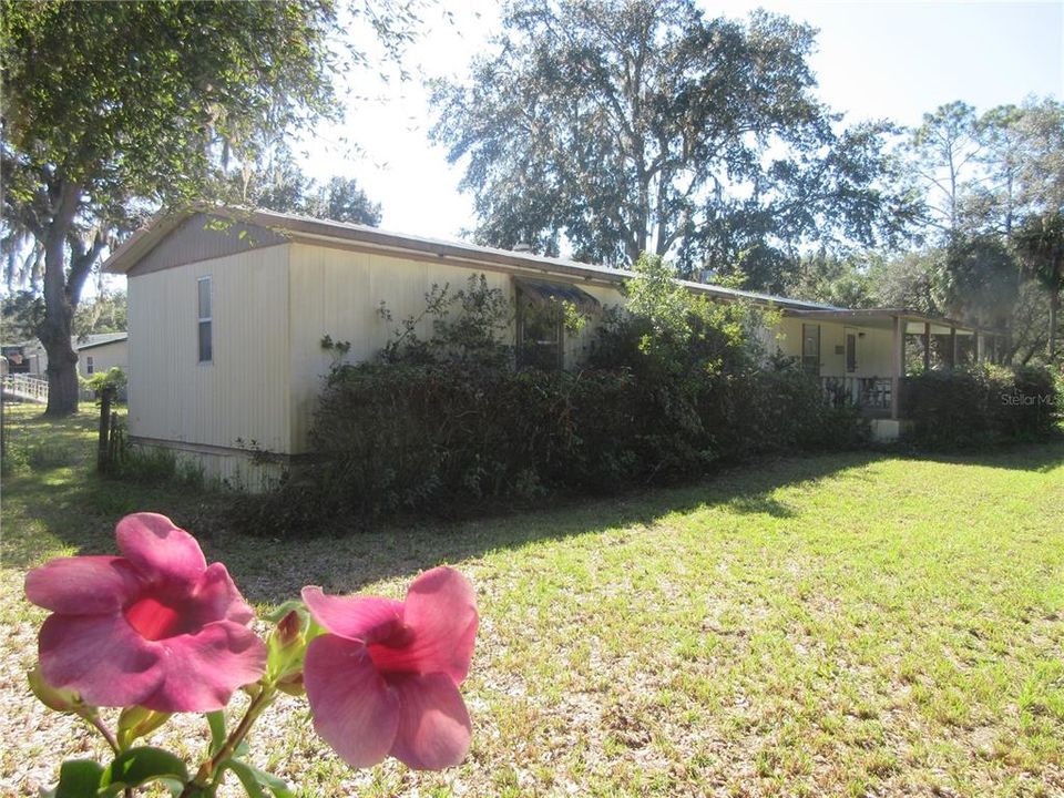 Active With Contract: $85,000 (2 beds, 2 baths, 1050 Square Feet)