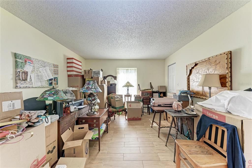 For Sale: $344,900 (3 beds, 3 baths, 2177 Square Feet)