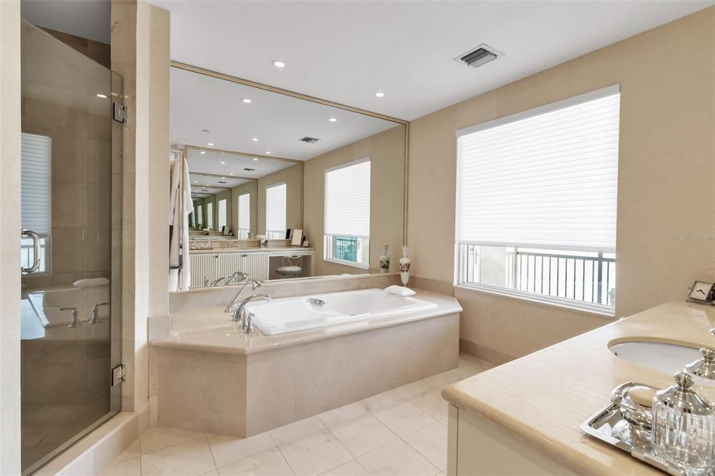 待售: $2,495,000 (2 贝兹, 2 浴室, 2797 平方英尺)