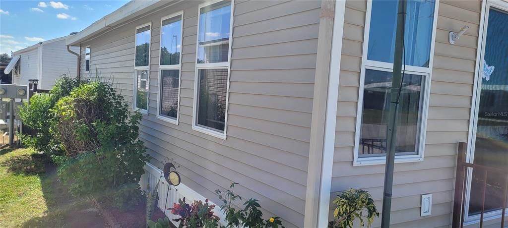 На продажу: $71,500 (1 спален, 1 ванн, 920 Квадратных фут)