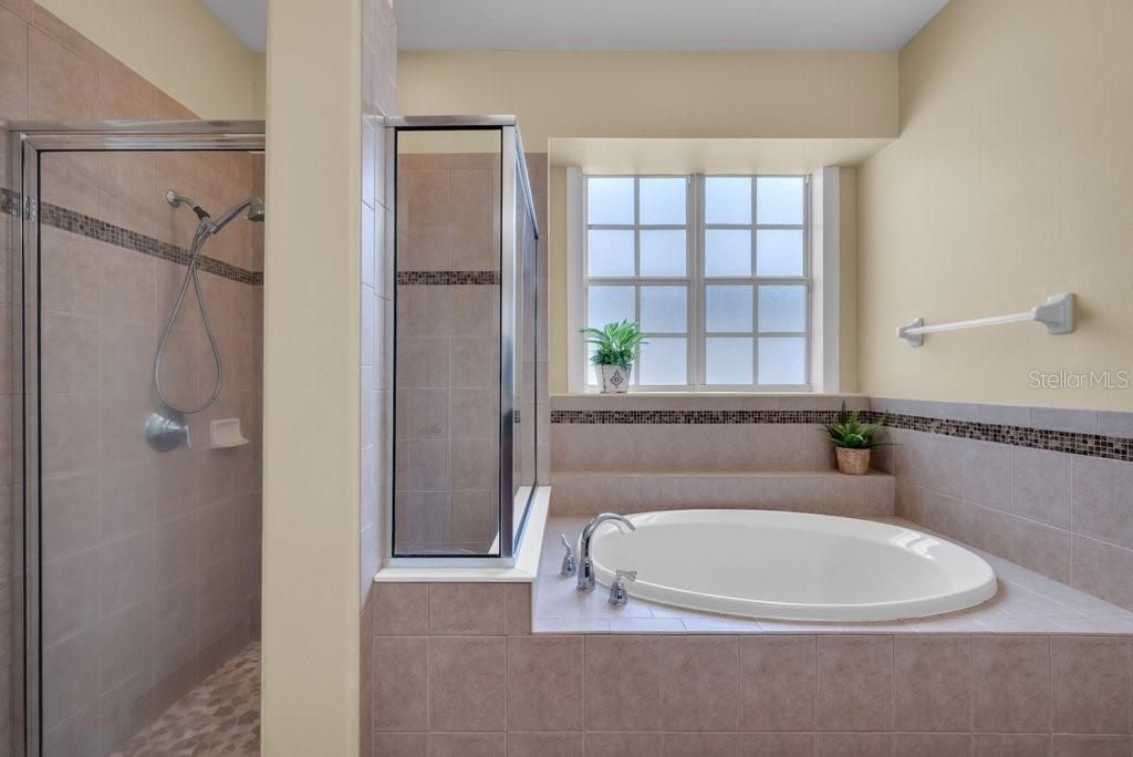 待售: $620,000 (4 贝兹, 3 浴室, 3105 平方英尺)