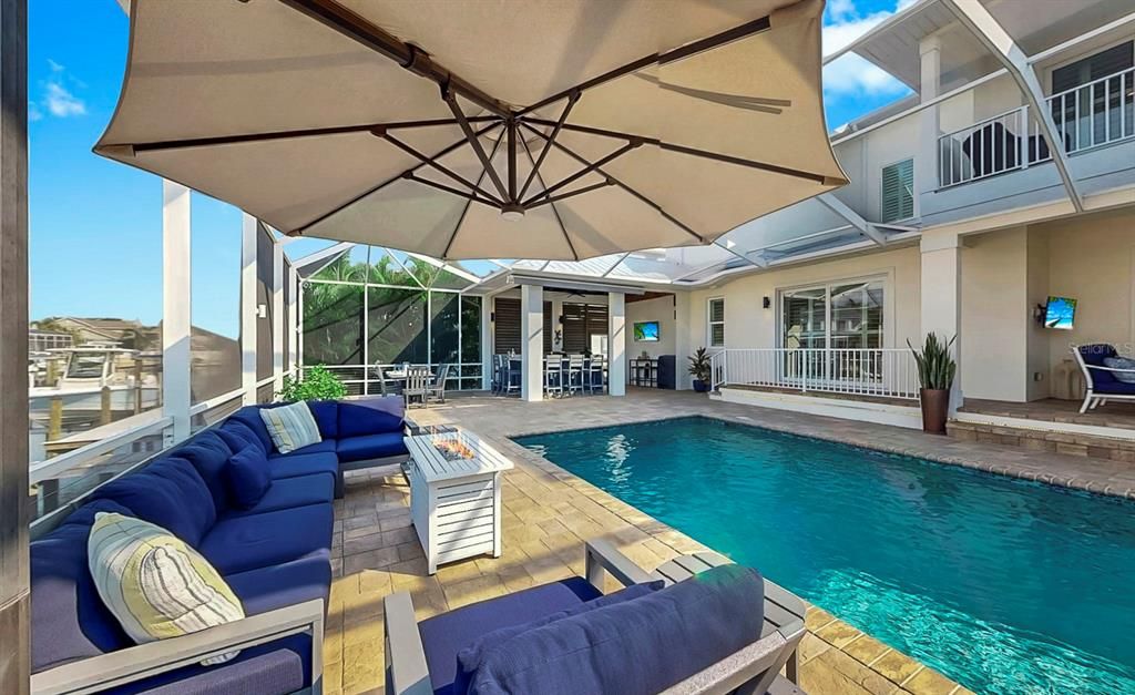 En Venta: $1,599,000 (3 camas, 3 baños, 3225 Pies cuadrados)