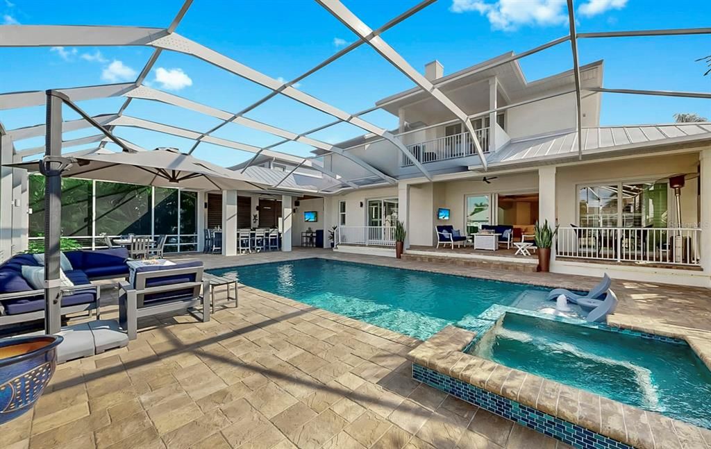 En Venta: $1,599,000 (3 camas, 3 baños, 3225 Pies cuadrados)