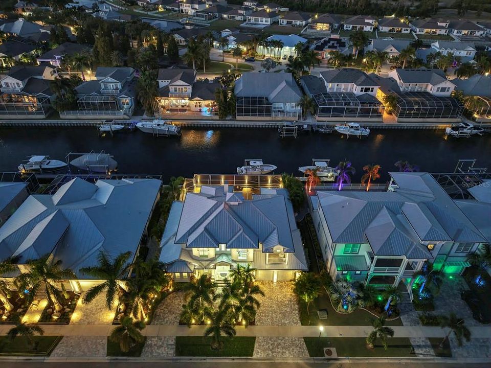 En Venta: $1,599,000 (3 camas, 3 baños, 3225 Pies cuadrados)