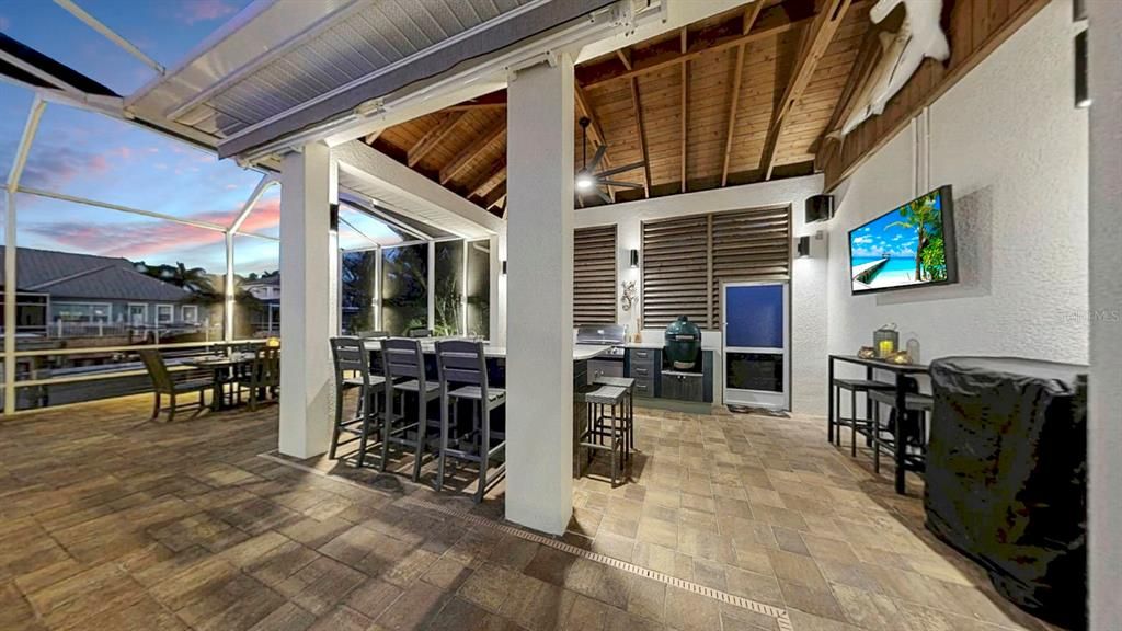 En Venta: $1,599,000 (3 camas, 3 baños, 3225 Pies cuadrados)