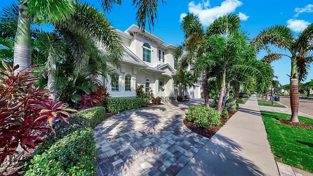 En Venta: $1,599,000 (3 camas, 3 baños, 3225 Pies cuadrados)