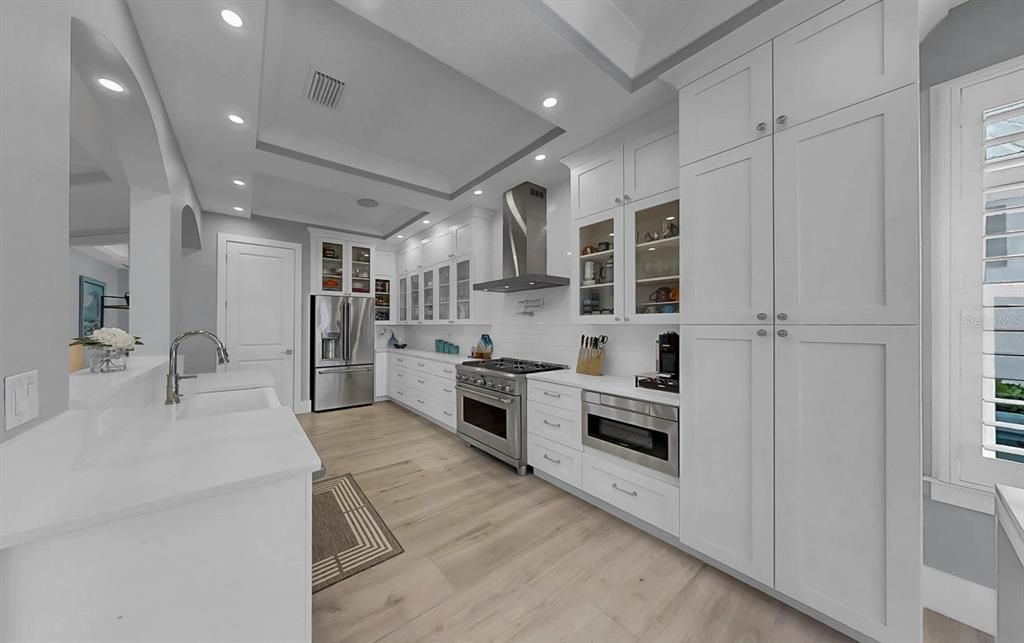 En Venta: $1,599,000 (3 camas, 3 baños, 3225 Pies cuadrados)