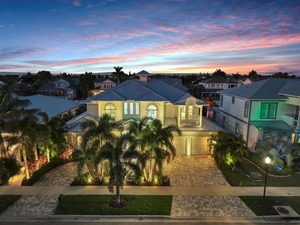 En Venta: $1,599,000 (3 camas, 3 baños, 3225 Pies cuadrados)