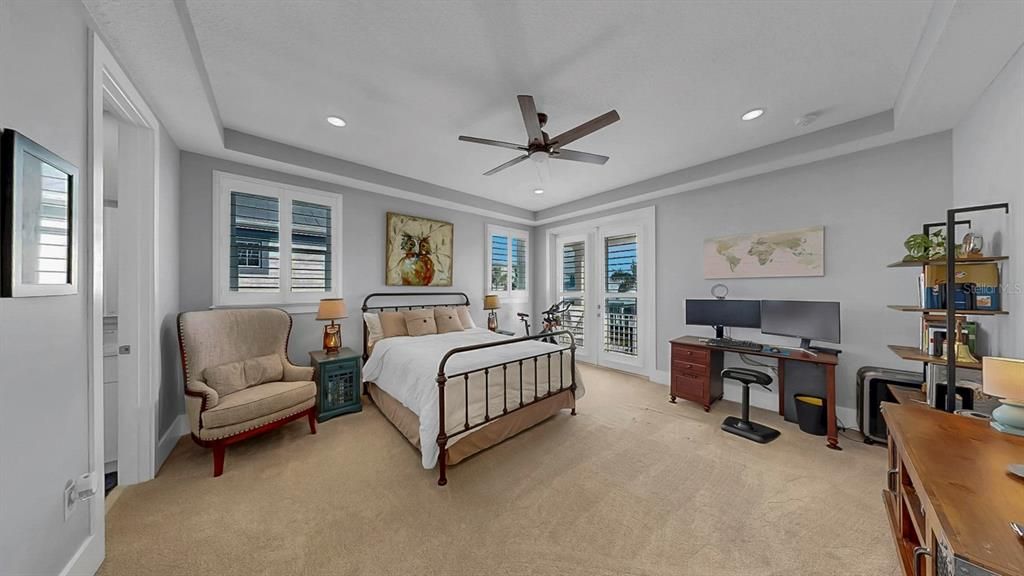 En Venta: $1,599,000 (3 camas, 3 baños, 3225 Pies cuadrados)