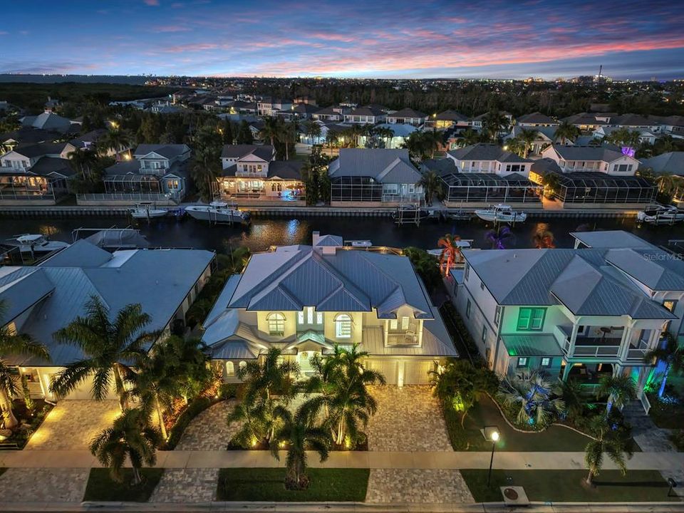 En Venta: $1,599,000 (3 camas, 3 baños, 3225 Pies cuadrados)