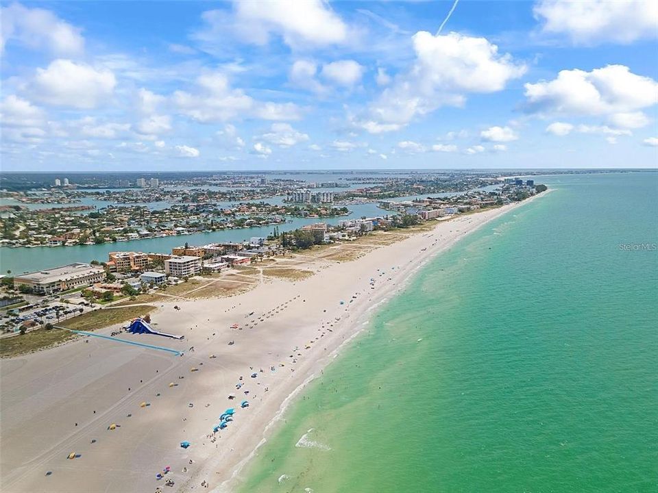 For Sale: $423,900 (3 beds, 2 baths, 1834 Square Feet)