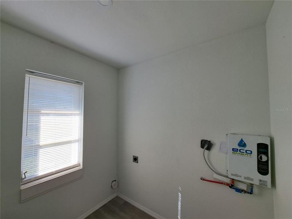 For Sale: $423,900 (3 beds, 2 baths, 1834 Square Feet)