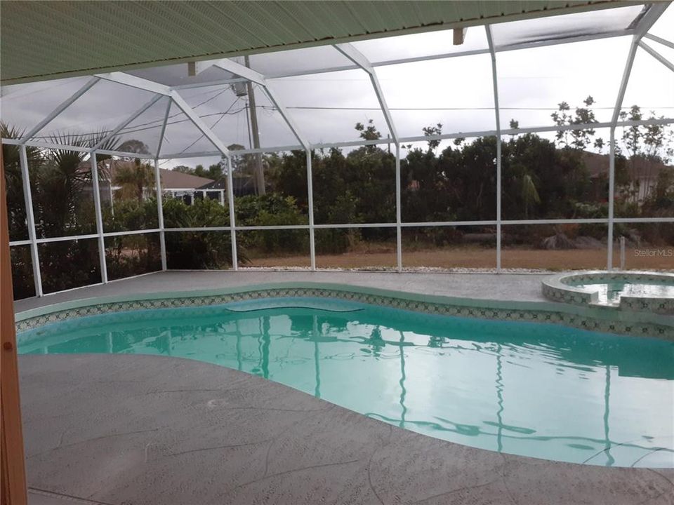 For Sale: $423,900 (3 beds, 2 baths, 1834 Square Feet)