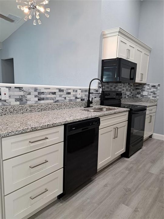 For Sale: $423,900 (3 beds, 2 baths, 1834 Square Feet)