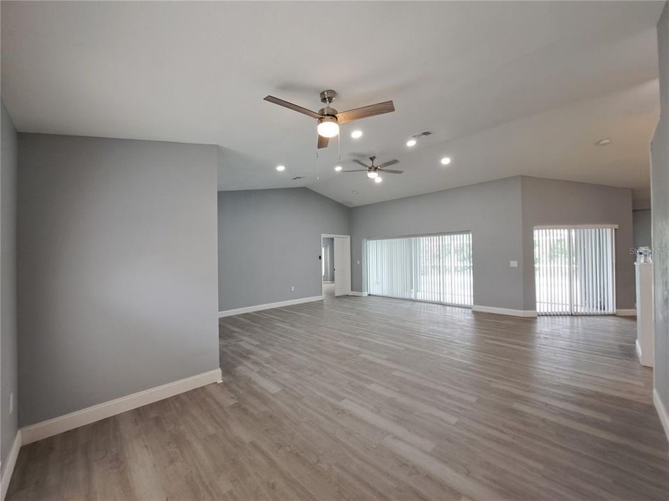 For Sale: $423,900 (3 beds, 2 baths, 1834 Square Feet)