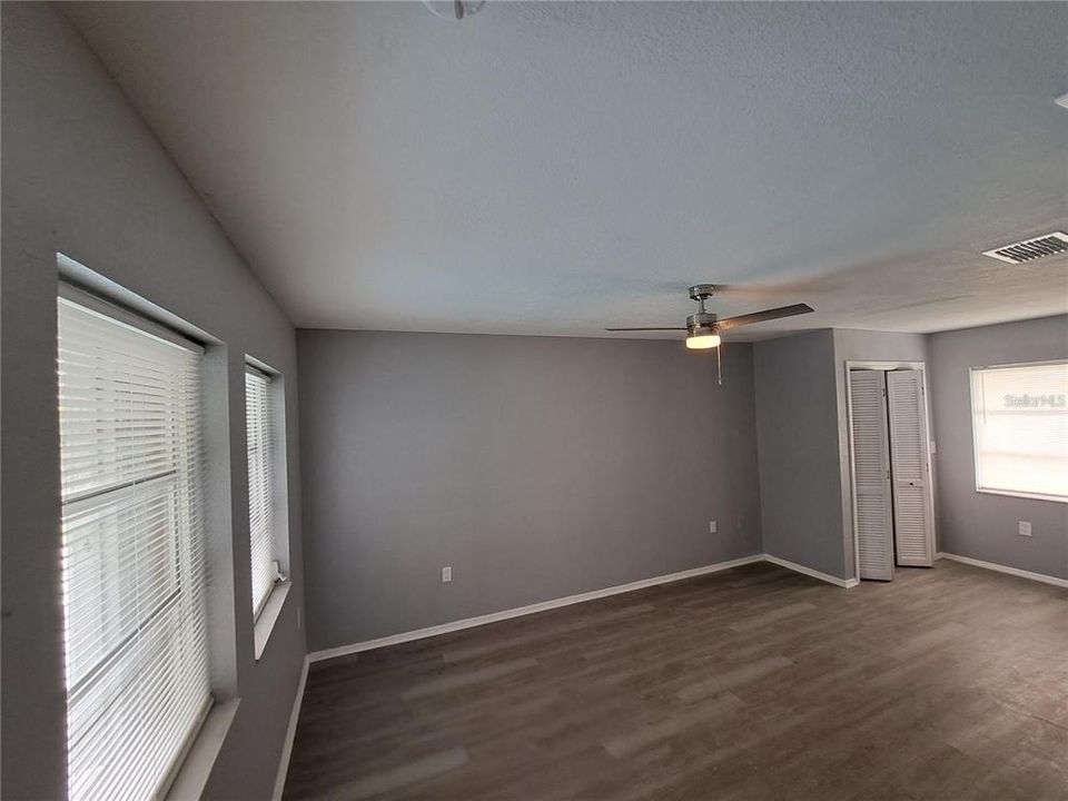 For Sale: $423,900 (3 beds, 2 baths, 1834 Square Feet)