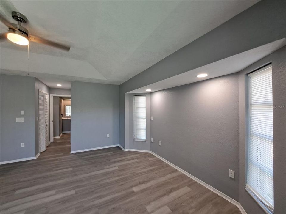 For Sale: $423,900 (3 beds, 2 baths, 1834 Square Feet)